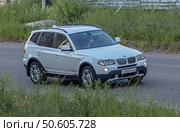 Автомобиль BMW X3. Редакционное фото, фотограф Анатолий Володин / Фотобанк Лори