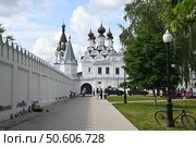 Blagoveshchensky Orthodox Monastery in the central part of the city of Murom, Russia. Редакционное фото, фотограф Алексей Кузнецов / Фотобанк Лори