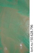 Turquoise waves on shallow tropical beach. Стоковое видео, видеограф Михаил Коханчиков / Фотобанк Лори