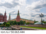 Манежная площадь (в 1967—1990 годах — площадь 50-летия Октября) в Москве. Редакционное фото, фотограф Татьяна Шикова / Фотобанк Лори