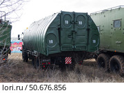 Понтонный автомобиль Камаз-53501 с речным звеном понтонно-мостового парка ПМП. Волжский, Волгоградская область, Россия. (2020 год). Редакционное фото, фотограф Андрей Цыганков / Фотобанк Лори