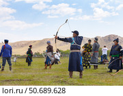 ELANTSY VILLAGE, IRKUTSK REGION, RUSSIA - July 05, 2025: Erdyn Games - a festival of nomadic peoples of Asia, archery competitions near the sacred mountain of Erd on the shore of Lake Baikal. Редакционное фото, фотограф Виктория Катьянова / Фотобанк Лори