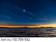 Sequence of the total eclipse of the Sun over the waters of Lac-Brome, Quebec, Canada. Стоковое фото, фотограф Alan Dyer/Stocktrek Images / ТАСС / Фотобанк Лори