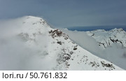Snow Alp mountain range landscape. Стоковое видео, видеограф Михаил Коханчиков / Фотобанк Лори
