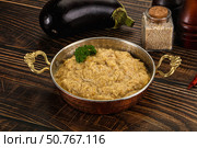 Eggplant dip - Mutabal with tahini paste. Стоковое фото, фотограф Андрей Старостин / Фотобанк Лори