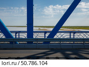 Bridge spanning the Amu Darya River near Kipchak village in Karakalpakstan, Uzbekistan. Стоковое фото, фотограф Михаил Пряхин / Фотобанк Лори