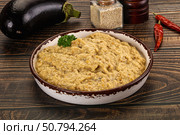 Eggplant dip - Mutabal with tahini paste. Стоковое фото, фотограф Андрей Старостин / Фотобанк Лори