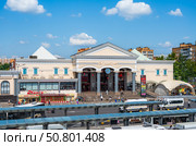 Торговый комплекс "Одинцовское подворье" ("О! Подворье"). Город Одинцово, Московская область, Россия. Редакционное фото, фотограф Господин Никто / Фотобанк Лори
