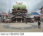 Izmailovsky Kremlin, Moscow, tourist attraction (2024 год). Редакционное фото, фотограф Саблин Станислав / Фотобанк Лори