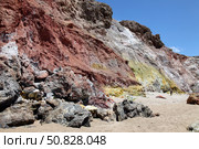 Hydrothermally altered red and yellow cliffs with fresh fumarolic deposits, Greece (2012 год). Стоковое фото, фотограф Richard Roscoe/Stocktrek Images / ТАСС / Фотобанк Лори