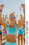 Victorious Runner: Blonde Athlete Celebrates with Joy. Стоковое AI-видео, аниматор Данила Большаков / Фотобанк Лори