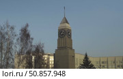 Krasnoyarsk City Clock Tower Against a Clear Sky. Стоковое видео, видеограф Поскребышев Михаил / Фотобанк Лори
