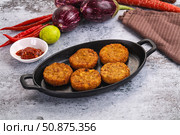 Fried potato crispy golden hash brown. Стоковое фото, фотограф Андрей Старостин / Фотобанк Лори