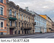 Kutuzov Embankment (Kutuzov Quay), street along Neva River in Central Saint Petersburg. Mansion Aleksandrovskaya (1882 by architect Nabokov) and mansion of Field Marshal Prince Mikhail Kutuzov (1768 by Medvedev) Редакционное фото, фотограф Валерия Попова / Фотобанк Лори
