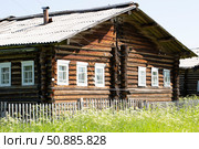 19th-century log houses in northern Russia. Wooden architecture. Стоковое фото, фотограф Александр Поташев / Фотобанк Лори