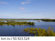 Пейзаж на реке Ковенская в Ханты-Мансийском районе Югры. Стоковое фото, фотограф Илья Юрукин / Фотобанк Лори