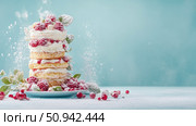 Delicious Raspberry Layer Cake Concept with Powdered Sugar. Стоковое AI-изображение, AI-художник Данила Большаков / Фотобанк Лори