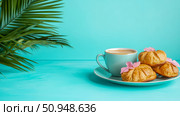 Relaxing summer morning, a cup of coffee and brioche. Design for bakery, pastry shop, coffee shop poster, banner, greeting card. Стоковое AI-изображение, AI-художник Данила Большаков / Фотобанк Лори