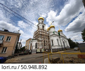 Храм Сергия Радонежского в Нижнем Новгороде на реставрации. Редакционное фото, фотограф Мария Сергеева / Фотобанк Лори
