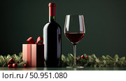 rosй wine gift ai generated. Стоковое AI-изображение, AI-художник Vectorwin / Фотобанк Лори