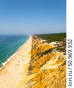 Gale Beach and Hoodoos Cliffs. Atlantic Ocean, Portugal. Aerial View. Стоковое фото, фотограф Максим Забаровский / Фотобанк Лори