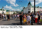 Город Омск, Любинский проспект, день города. Редакционное фото, фотограф Виктор Топорков / Фотобанк Лори