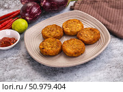 Fried potato crispy golden hash brown. Стоковое фото, фотограф Андрей Старостин / Фотобанк Лори