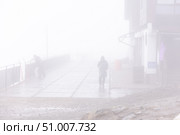 SOCHI, RUSSIA - May 03, 2024: Rose Peak in thick clouds. Редакционное фото, фотограф Наталья Угрюмова / Фотобанк Лори