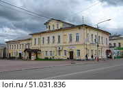 Old houses in a downtown of Murom city, Russia. Редакционное фото, фотограф Алексей Кузнецов / Фотобанк Лори