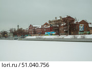 Зима, река Кутум в Астрахани, старинная городская электрическая станция, здания, дома... (2020 год). Стоковое фото, фотограф Павел Просянов / Фотобанк Лори