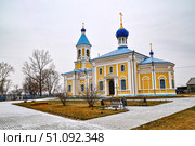 Село Суерка. Церковь во имя преподобного Серафима Саровского и Чудотворного образа Смоленской иконы Божией матери. Тюменская область (2018 год). Стоковое фото, фотограф Александр Тараканов / Фотобанк Лори
