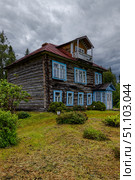 Дача архимандрита,  1859 - 1862 годы. Памятник архитектуры федерального значения № 321220004550826. Архангельская область , Приморский район,  Остров Большой Соловецкий, Макарьевская пустынь. Стоковое фото, фотограф Александр Селезнев / Фотобанк Лори