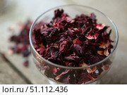 Tea from petals karkade red color. Стоковое фото, фотограф Наталия Кирсанова / Фотобанк Лори