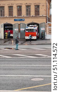 A fire truck is parked in front of the fire station building. Russia. Moscow. 19.08.25. Редакционное видео, видеограф Ярославский Максим / Фотобанк Лори