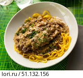 Pork ribs with mushroom sauce and linguine. Стоковое фото, фотограф Яков Филимонов / Фотобанк Лори