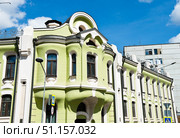 Жилой дом Абрикосовых (фрагмент здания). Малая Красносельская улица, дом 7, строение 31. Москва. Россия. Редакционное фото, фотограф E. O. / Фотобанк Лори
