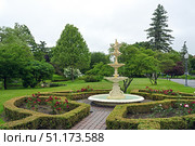 Three-tiered Morrissey Fountain in Congress Park. Saratoga Springs, New York, United States (2015 год). Редакционное фото, фотограф Валерия Попова / Фотобанк Лори