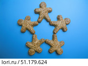 Kozinak in the form of little men. Sunflower seed bars with caramel. Стоковое фото, фотограф Константин Григорьев / Фотобанк Лори