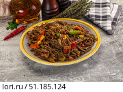 Soba with shredded pork and vegetables. Стоковое фото, фотограф Андрей Старостин / Фотобанк Лори