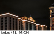 Moscow August 24 2025, State Duma of Russian Federation at night building backlight. Редакционное фото, фотограф Скрипачев Антон / Фотобанк Лори