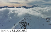 Snow Alp mountain range landscape. Стоковое видео, видеограф Михаил Коханчиков / Фотобанк Лори