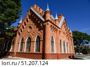 Городские торговые ряды,историческое здание,Благовещенск, Россия, 18 августа 2025 года. Редакционное фото, фотограф Алексей Линник / Фотобанк Лори
