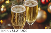 Enjoy the festive atmosphere with sparkling beverages and lovely decorations, perfect for holiday gatherings and celebrations. Стоковое AI-видео, аниматор Данила Большаков / Фотобанк Лори