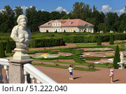 Дворцово-парковый ансамбль Ораниенбаум.(Ломоносов). Санкт-Петербург. Редакционное фото, фотограф Роман Рожков / Фотобанк Лори