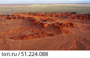 Bayanzag flaming cliffs at sunset in Mongolia. Стоковое фото, фотограф Михаил Коханчиков / Фотобанк Лори