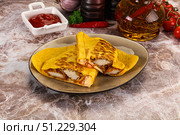 Spicy quesadillas with chicken fillet. Стоковое фото, фотограф Андрей Старостин / Фотобанк Лори
