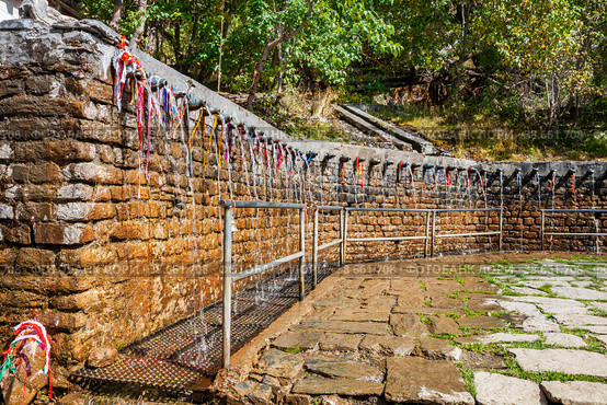 108 Holy Springs at Muktinath. Sacred place of Buddhists and Hindus. Nepal (2012 год). Стоковое фото, фотограф Юлия Бабкина / Фотобанк Лори