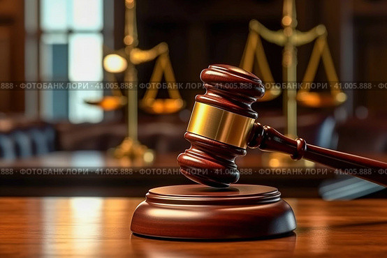 A hammer with scales in court. The concept of law-abiding, law. Стоковое AI-изображение, AI-художник Юрий Поздников / Фотобанк Лори