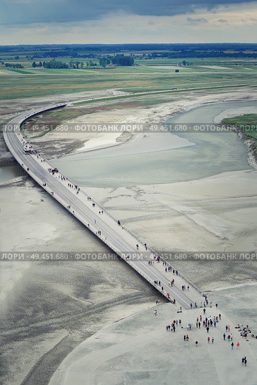 A view from the Mont Saint Michel on the bay during the low tide. Normandy, France, Стоковое фото, агентство Ingram Publishing / Фотобанк Лори