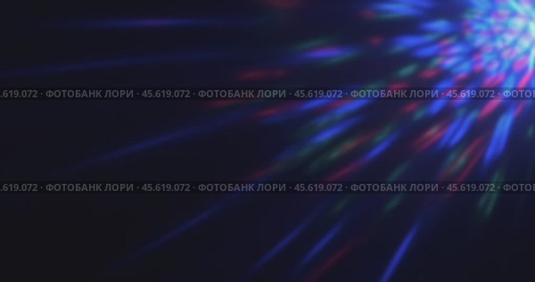 Абстрактный фон из вращающихся цветных лучей. Лучи разных цветов расходятся в разных направлениях. Красивые световые лучи, абстрактный фон с вращением, концепция. Стоковое видео, видеограф Александр Собко / Фотобанк Лори